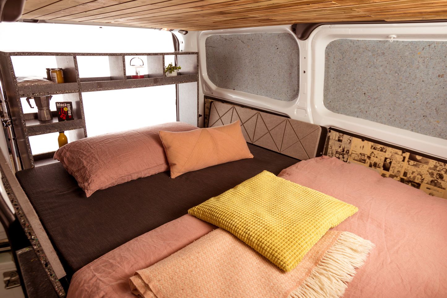 Ford Transit "Tide Van" (Standort auf Anfrage)